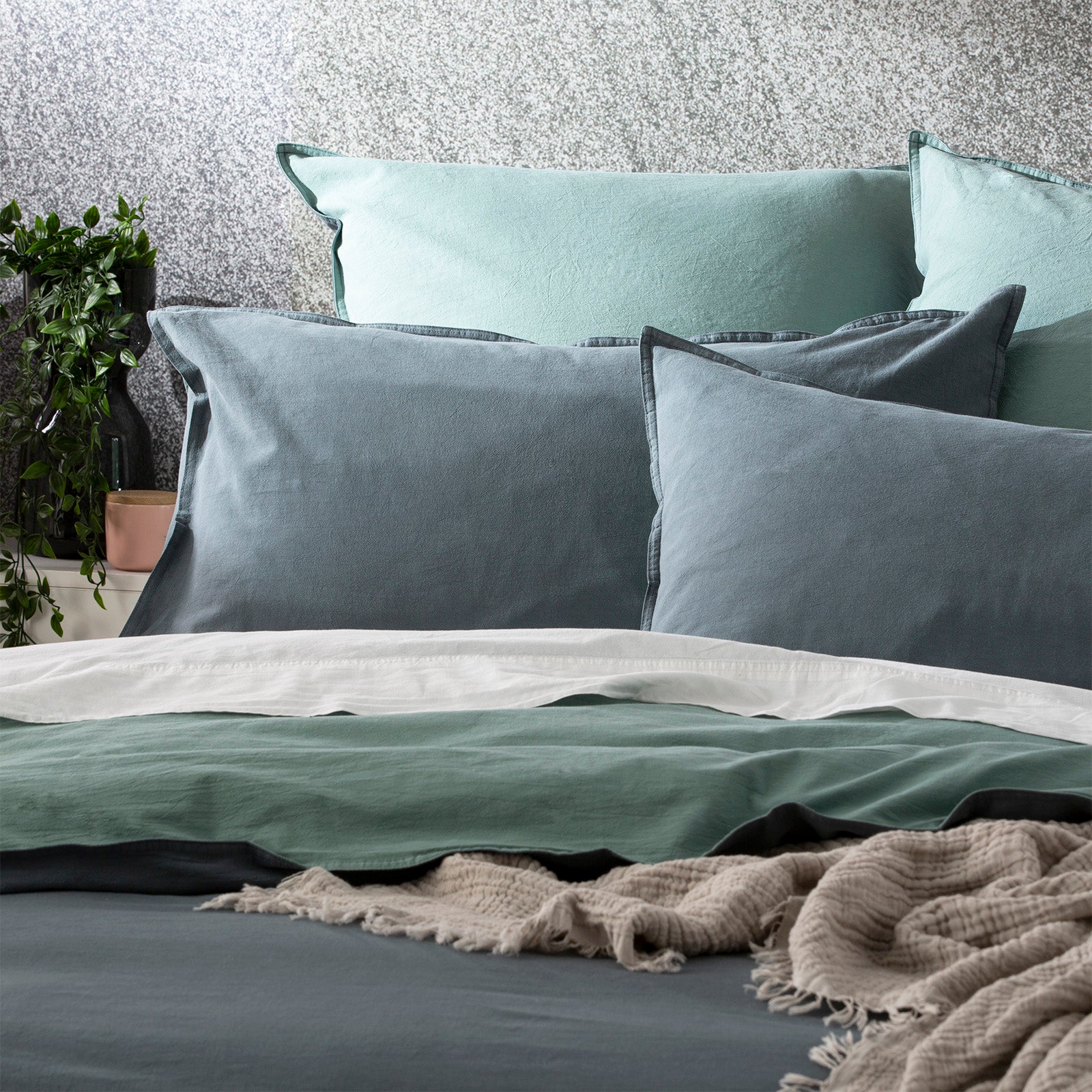Essentials Quilt Cover Set