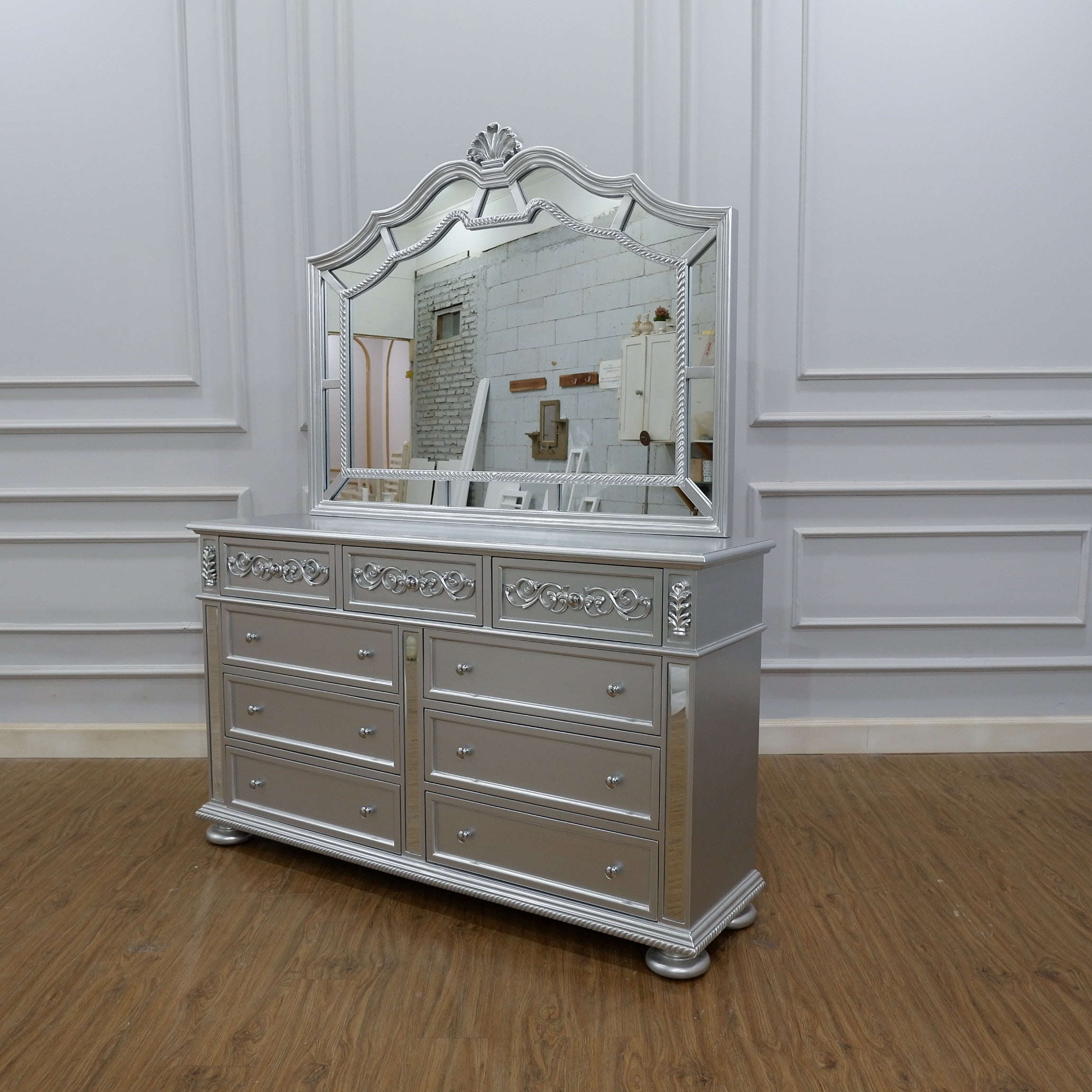 Azha Dressing Table