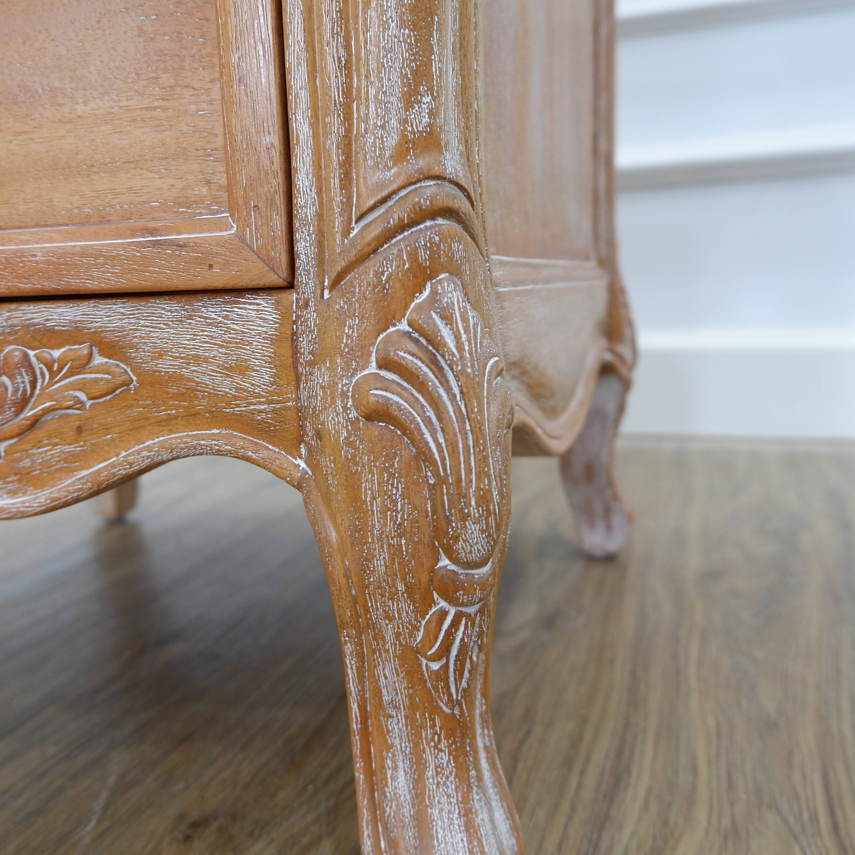 Mamba Bedside Table