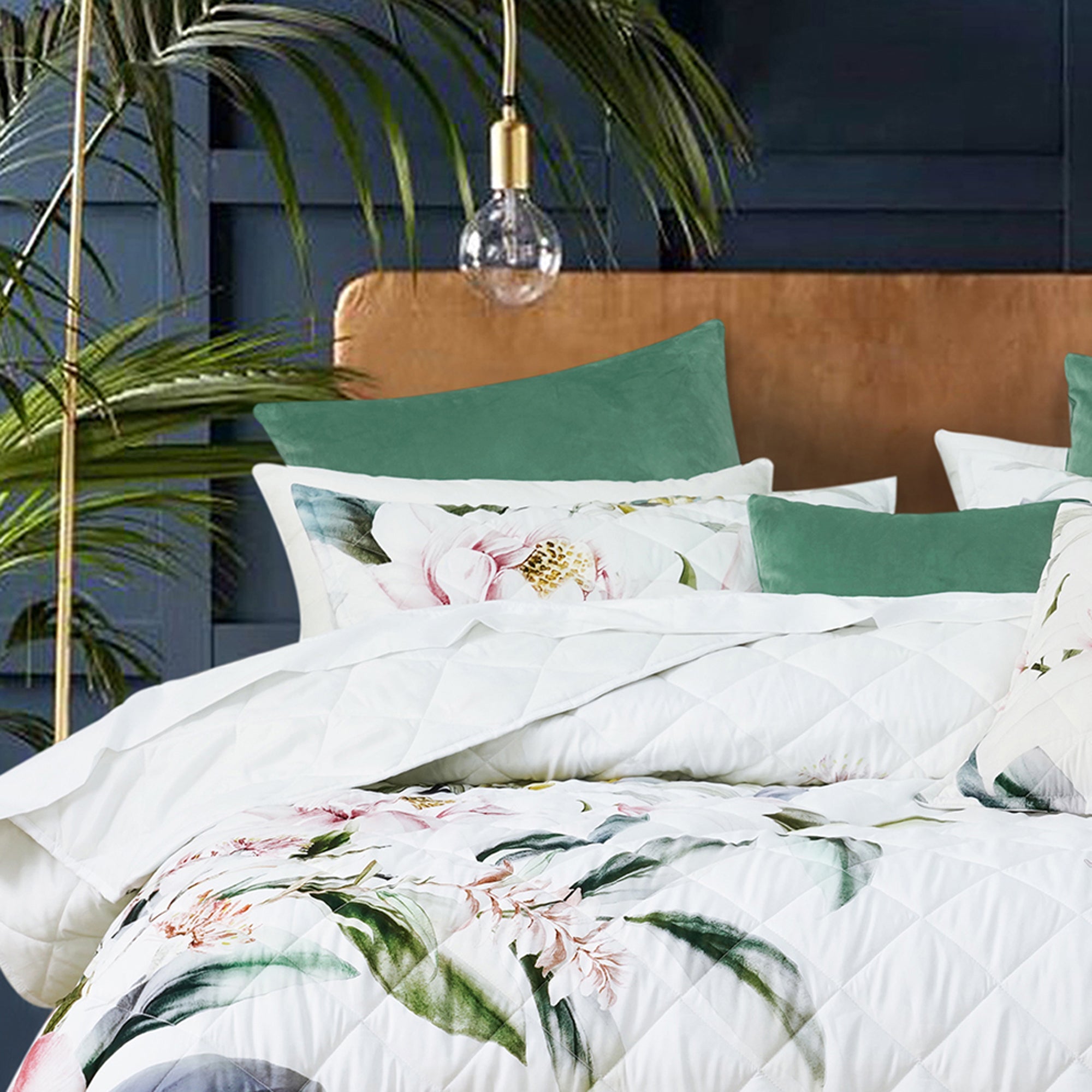 Indi Coverlet Set White