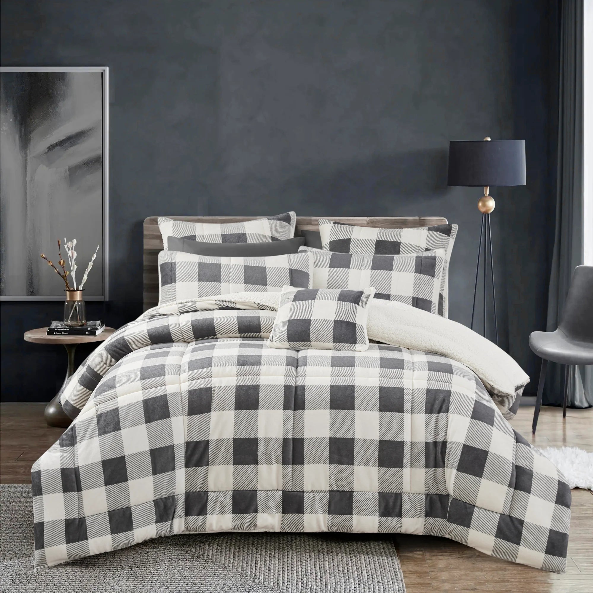 Naya Comforter Set