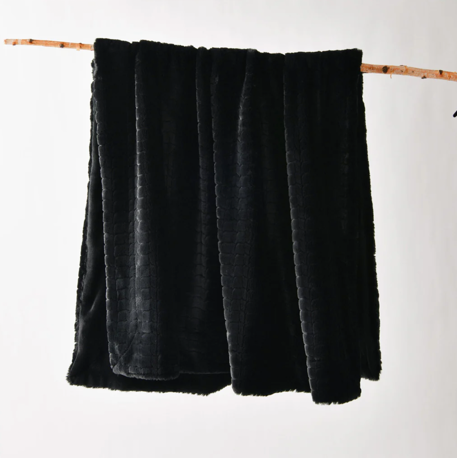 Tambar Faux Fur Throw Rug