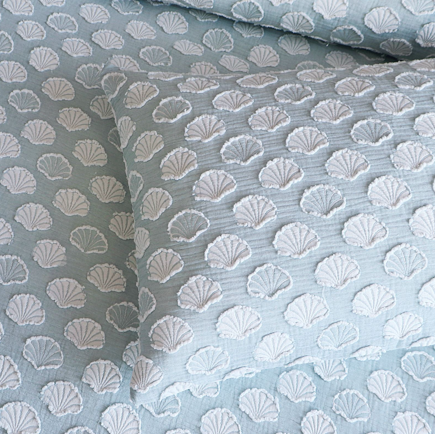 Coralium Quilt Cover Set