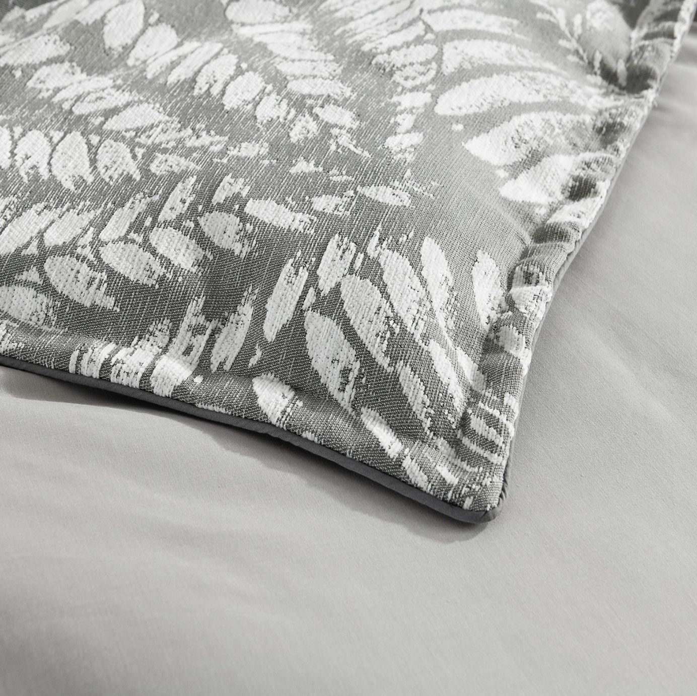 Raven Quilt Cover Set