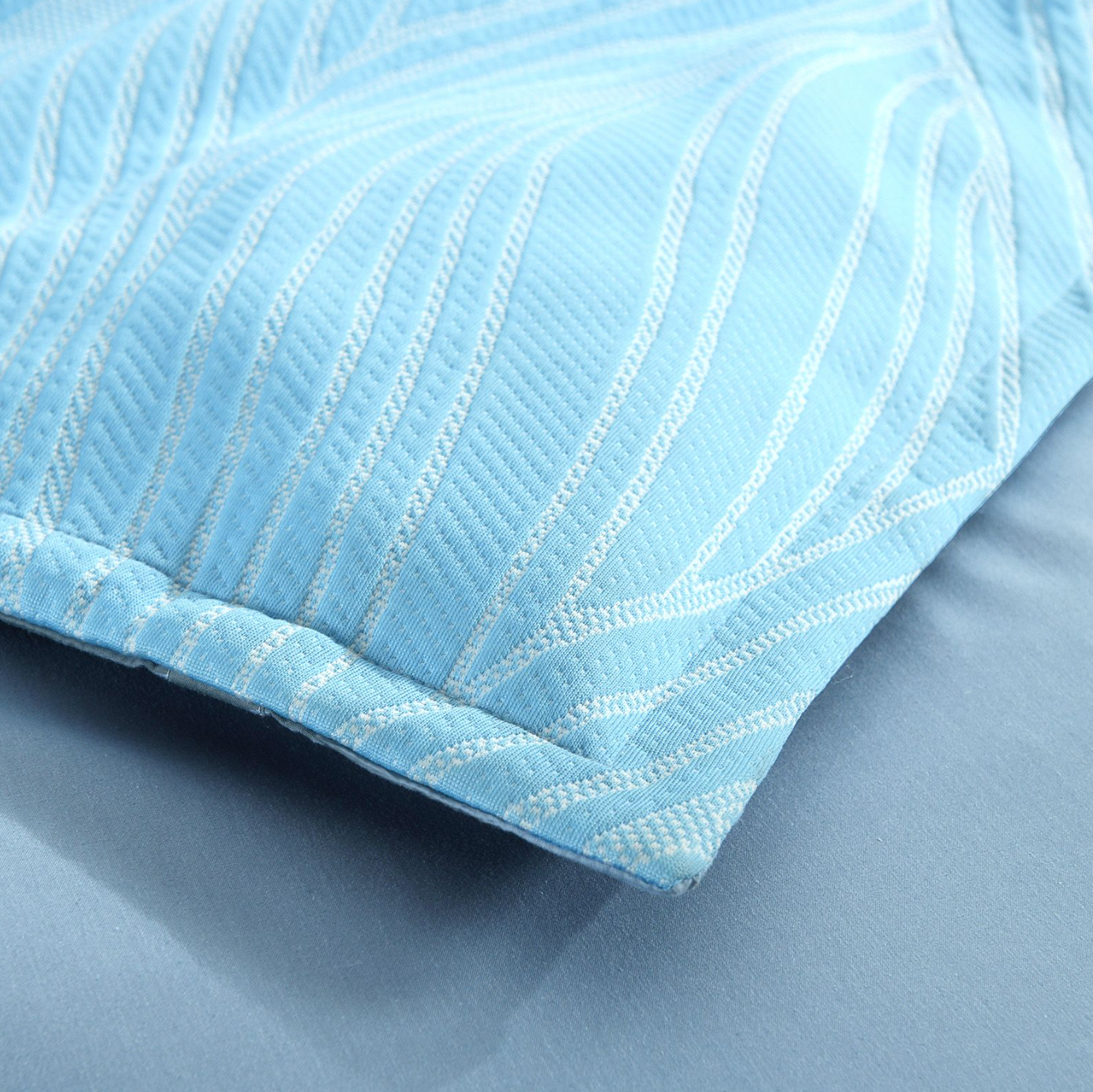Oscillate Quilt Cover Set