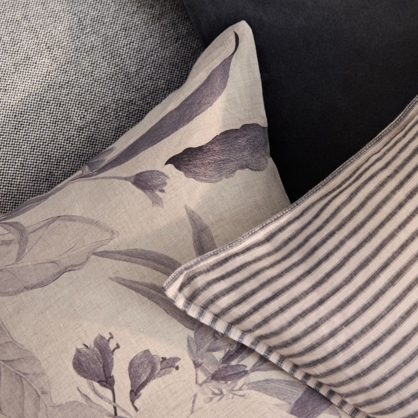 Abbotson European Flax Linen Flora Breakfast Cushion