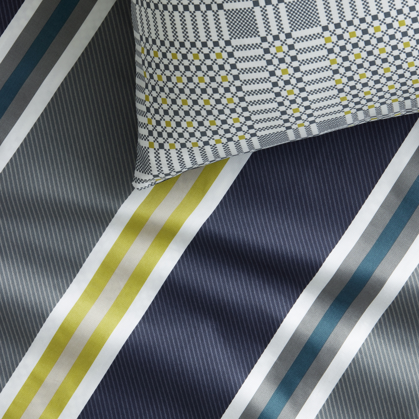 Hollard Quilt Cover Set