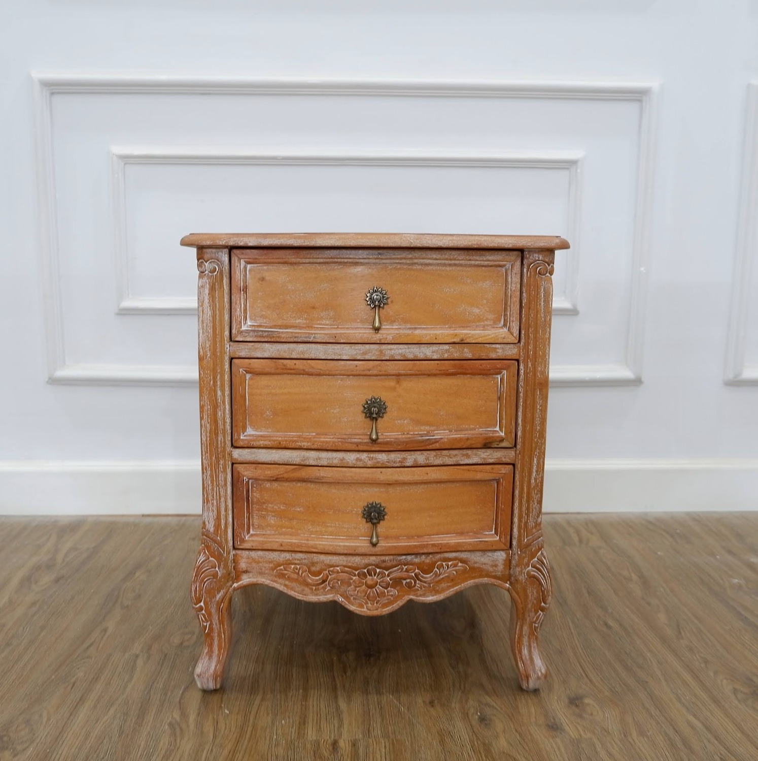 Mamba Bedside Table