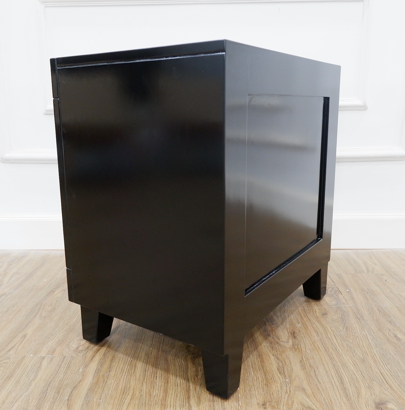 Magdeburg Bedside Table - Black