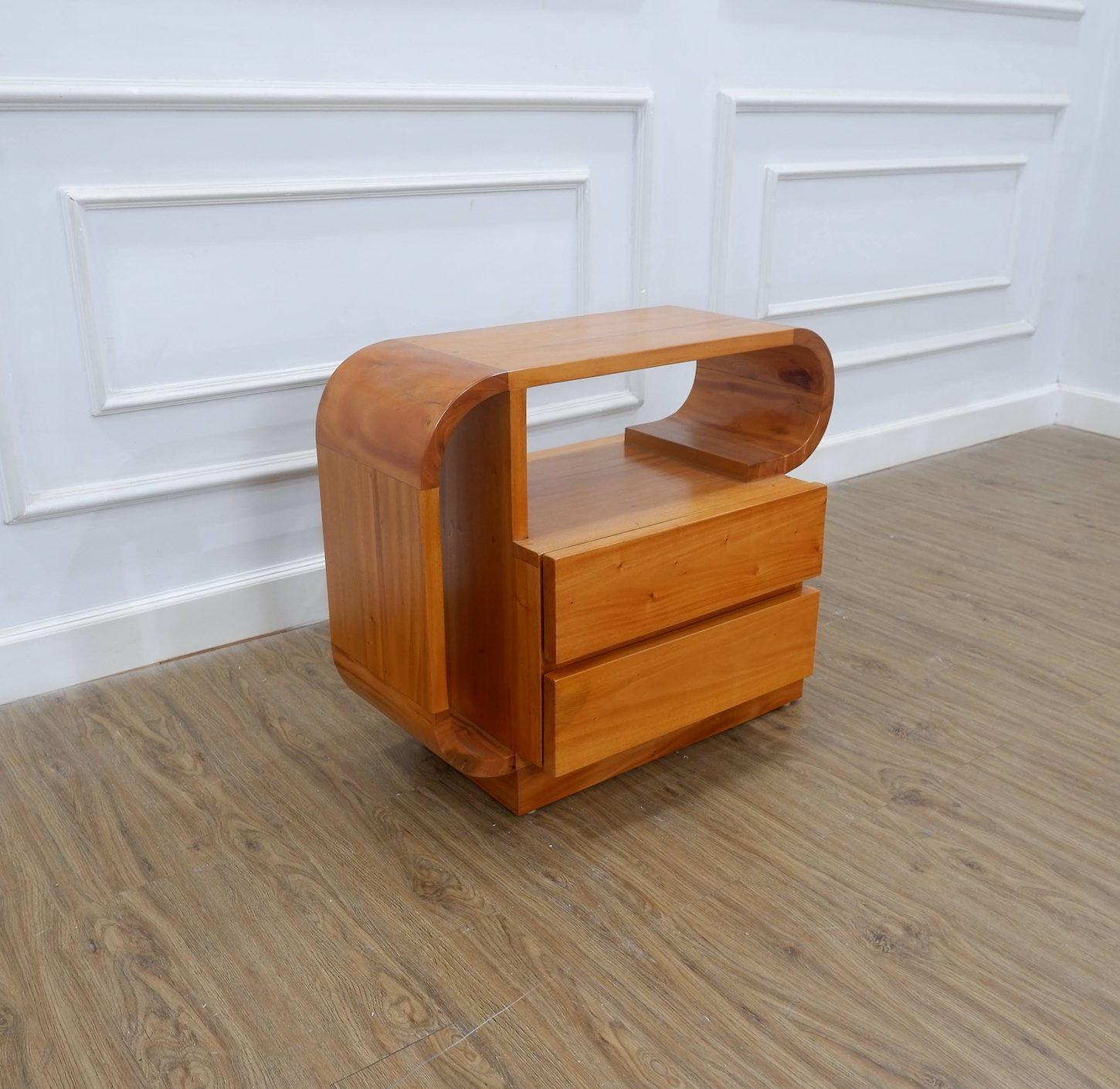 Victoria Bedside Table