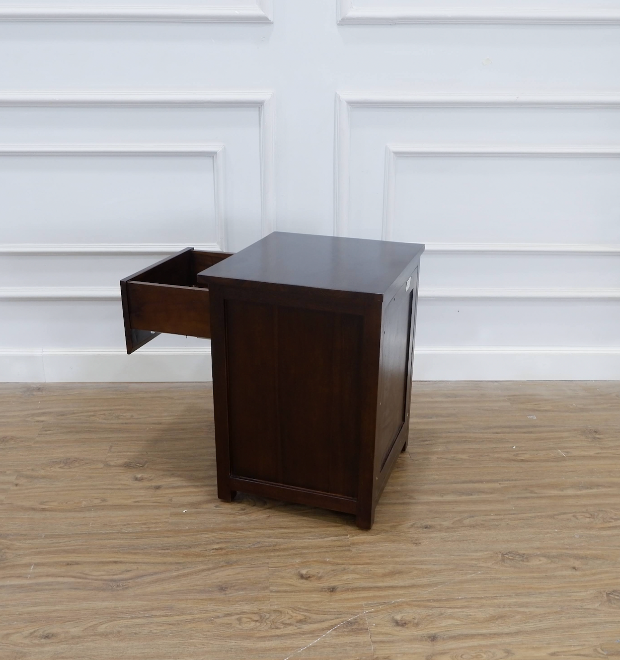 Felipe Bedside Table