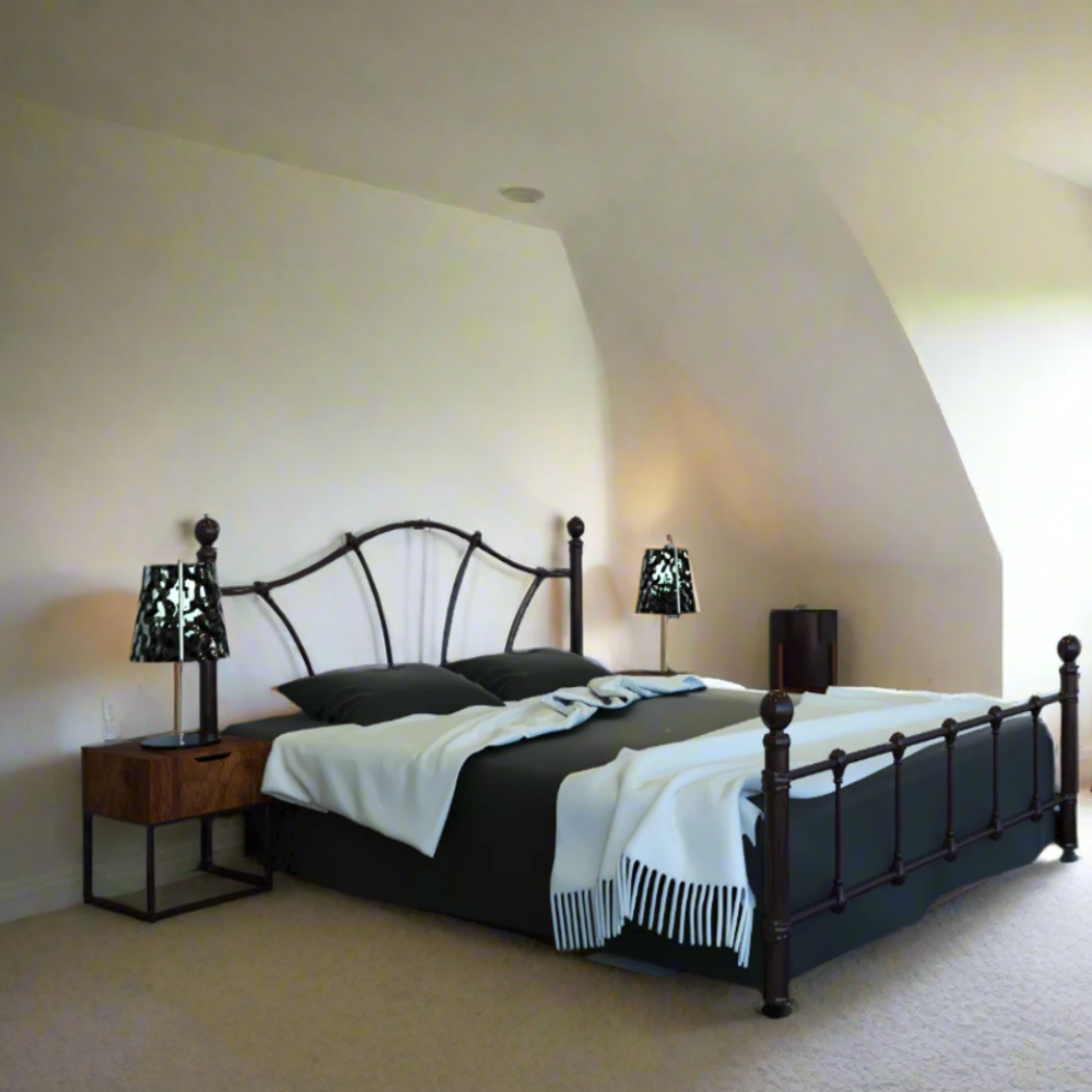 Lincoln Cast Bed