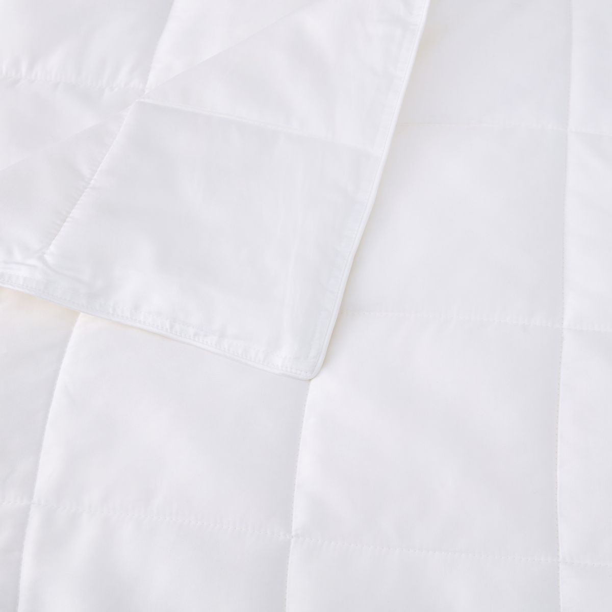 Pure Indulgence 85/15 Feather & Down Quilt