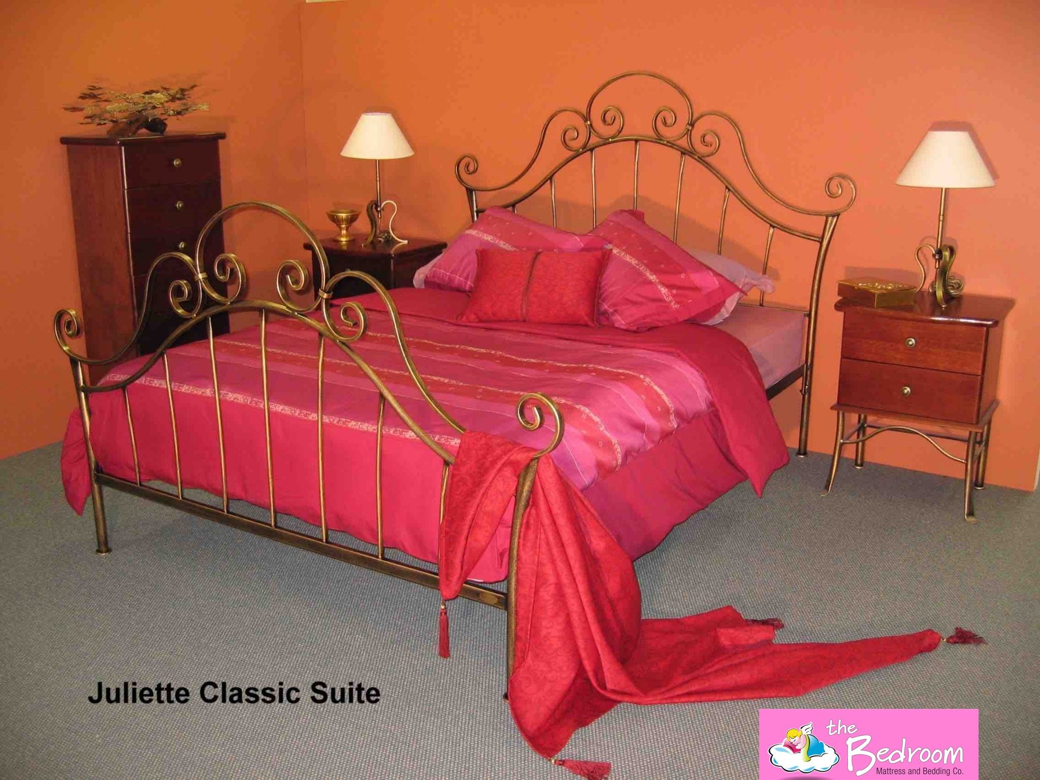 Juliette Metal Bed - High Foot