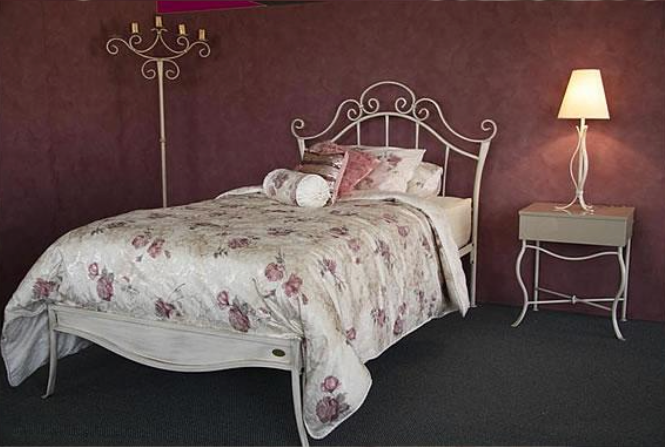 Juliette Metal Bed - Low Foot