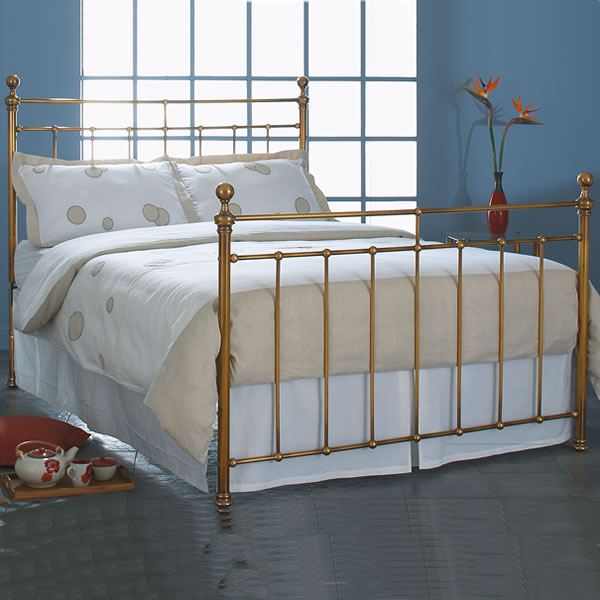 Blaxland Brass Bed