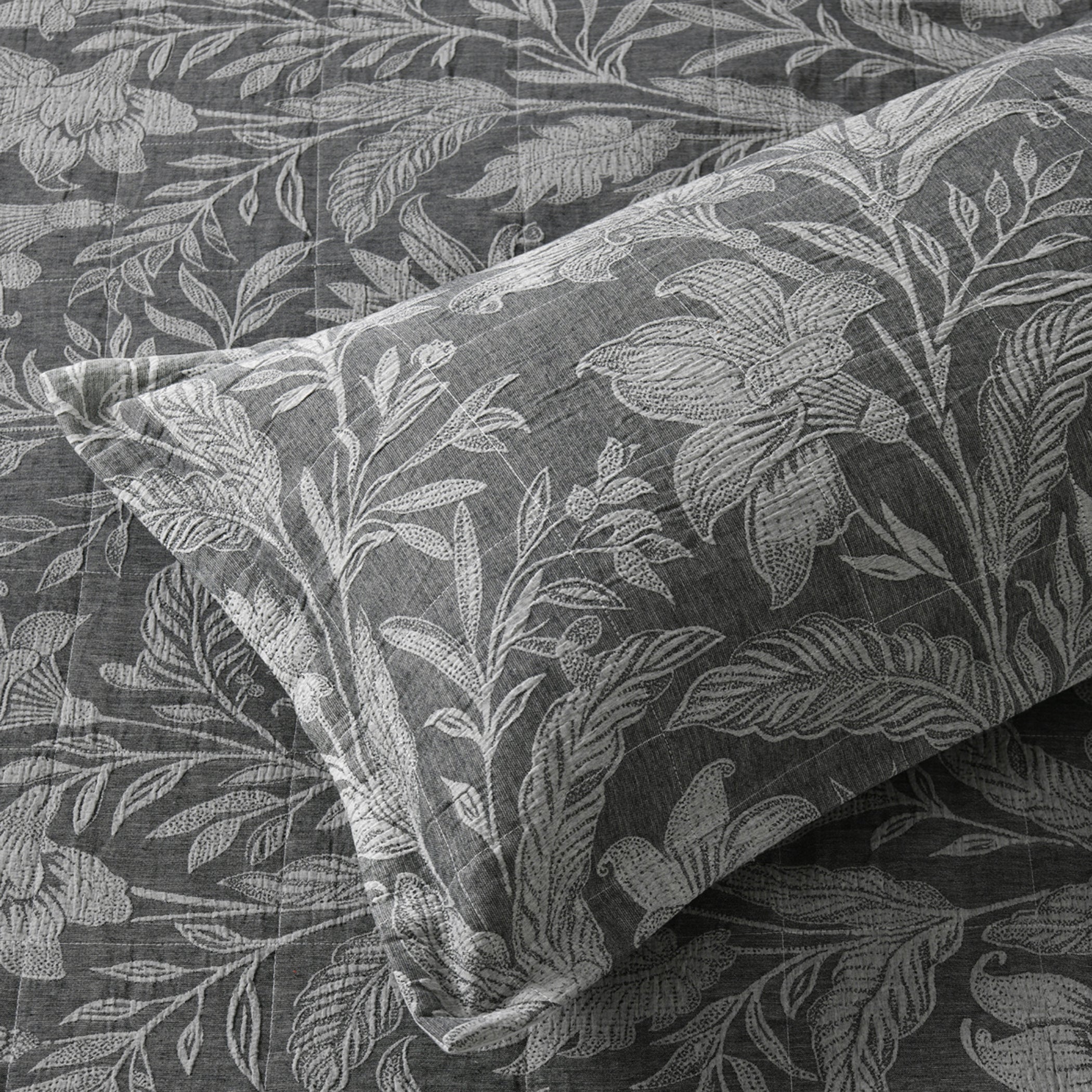 Maidstone Bedspread Set Grey
