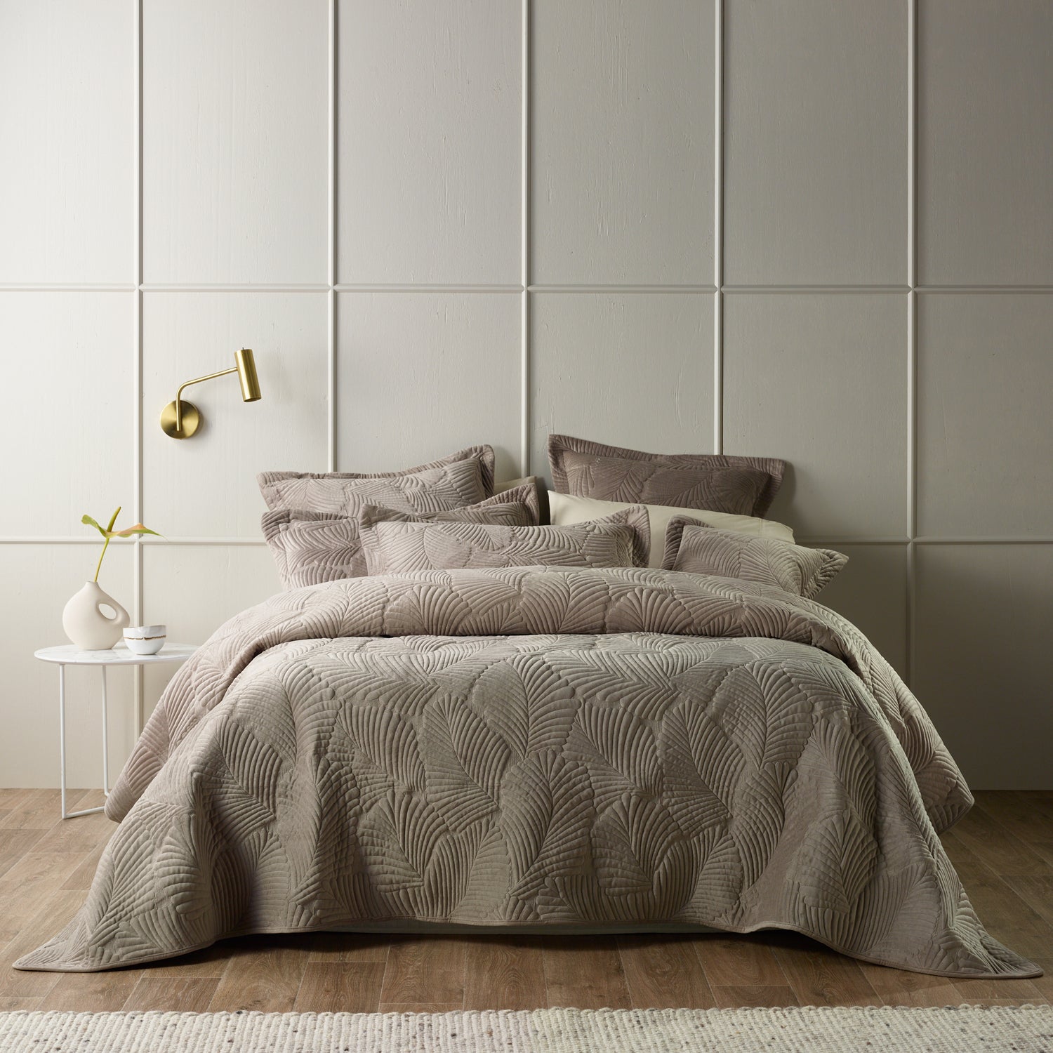 Kairo Coverlet Set Champagne