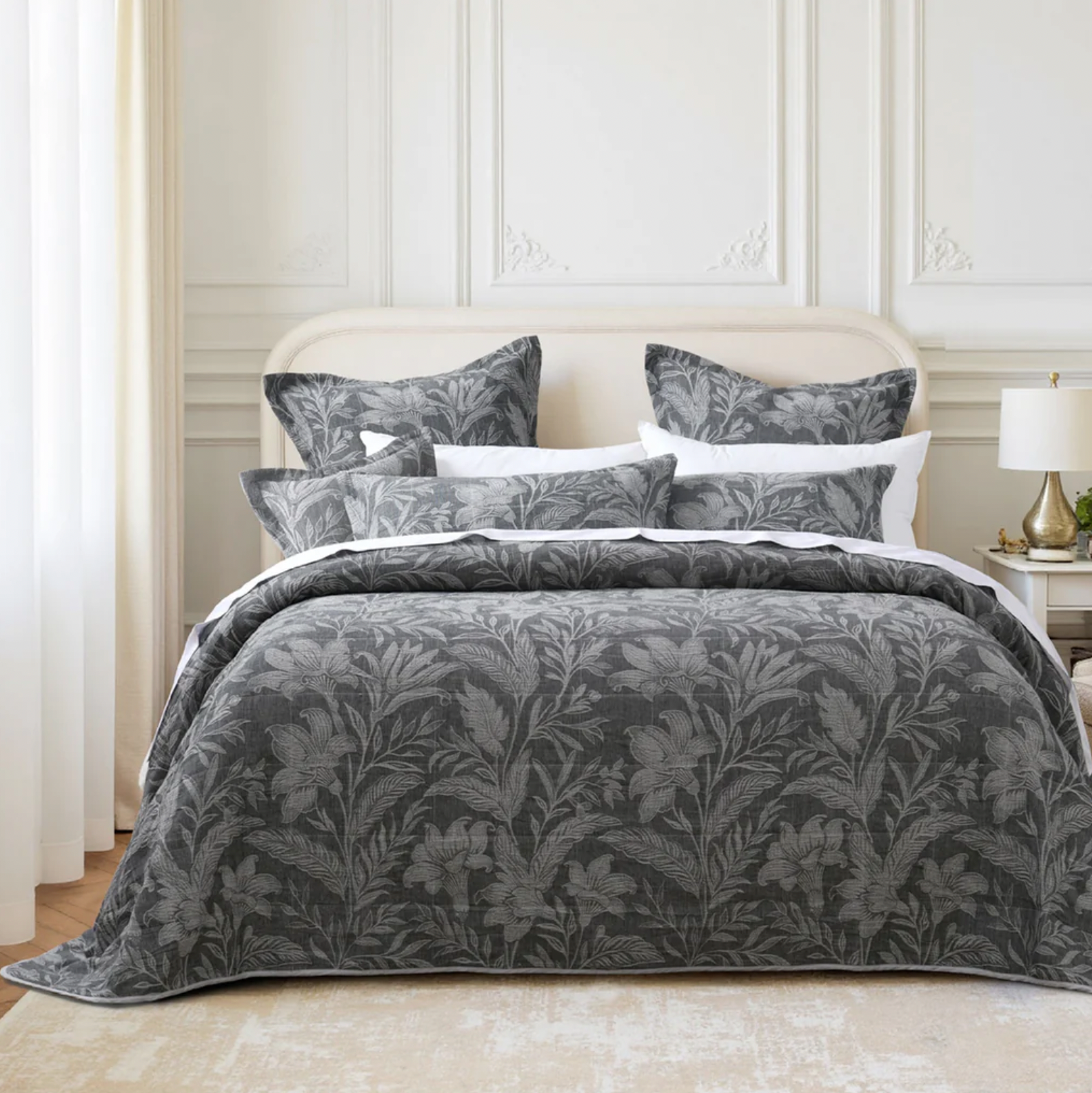 Maidstone Bedspread Set