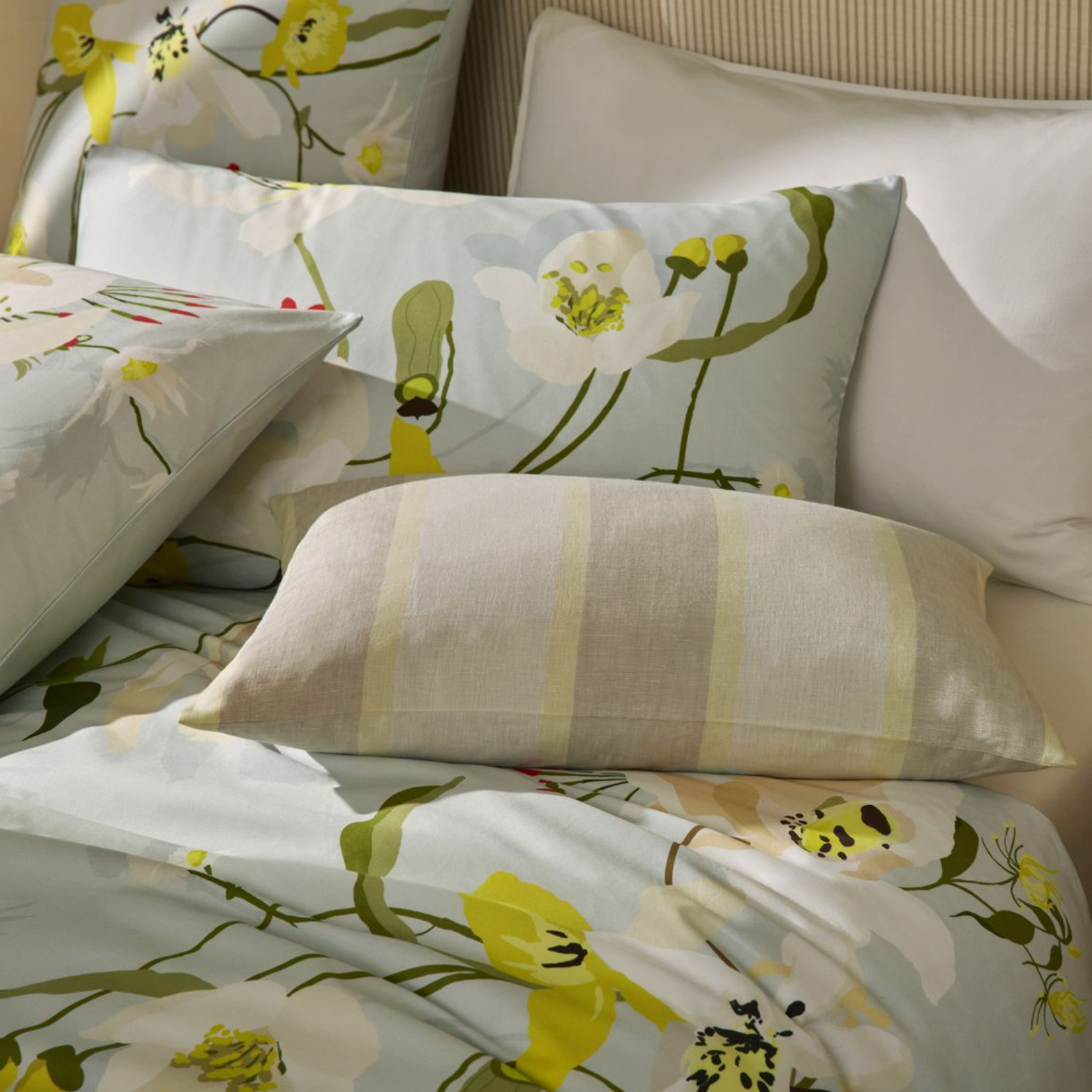 Ammes Breakfast Cushion