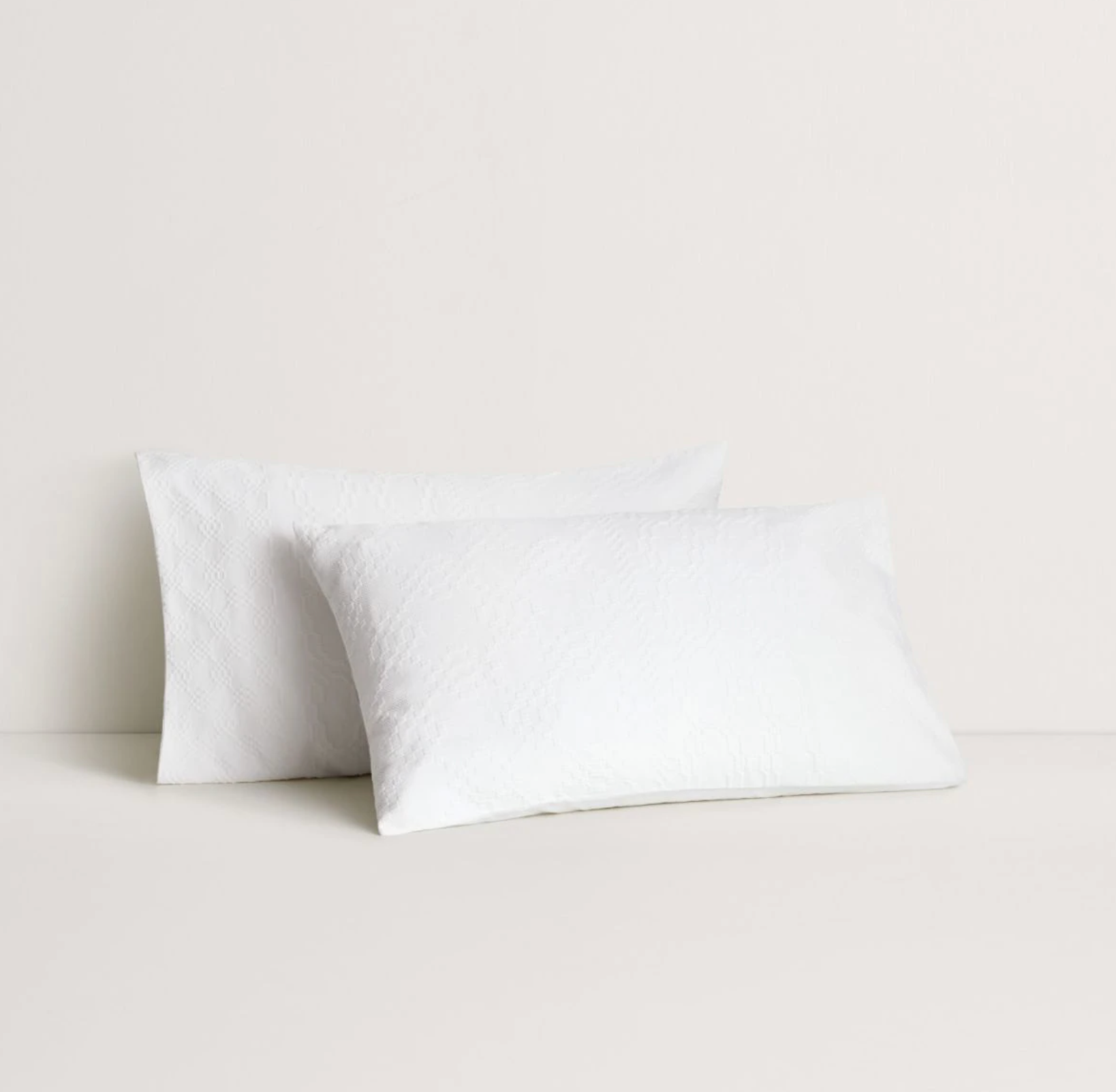 La Dune Standard Pillowcase Pair