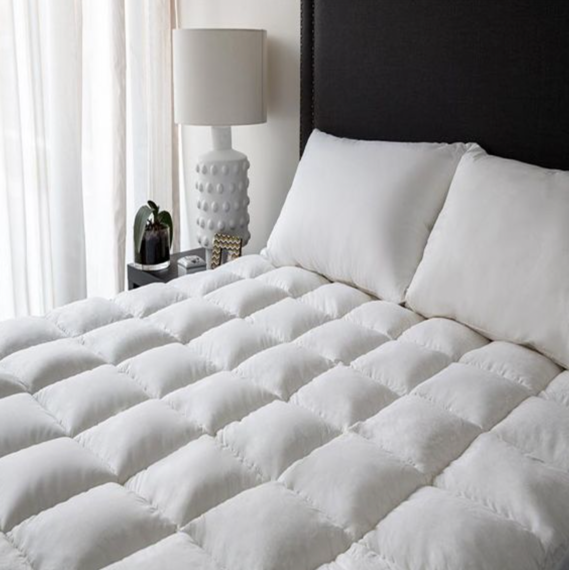 Renee Taylor Deluxe 1000 GSM High Loft Fully Fitted Mattress Topper
