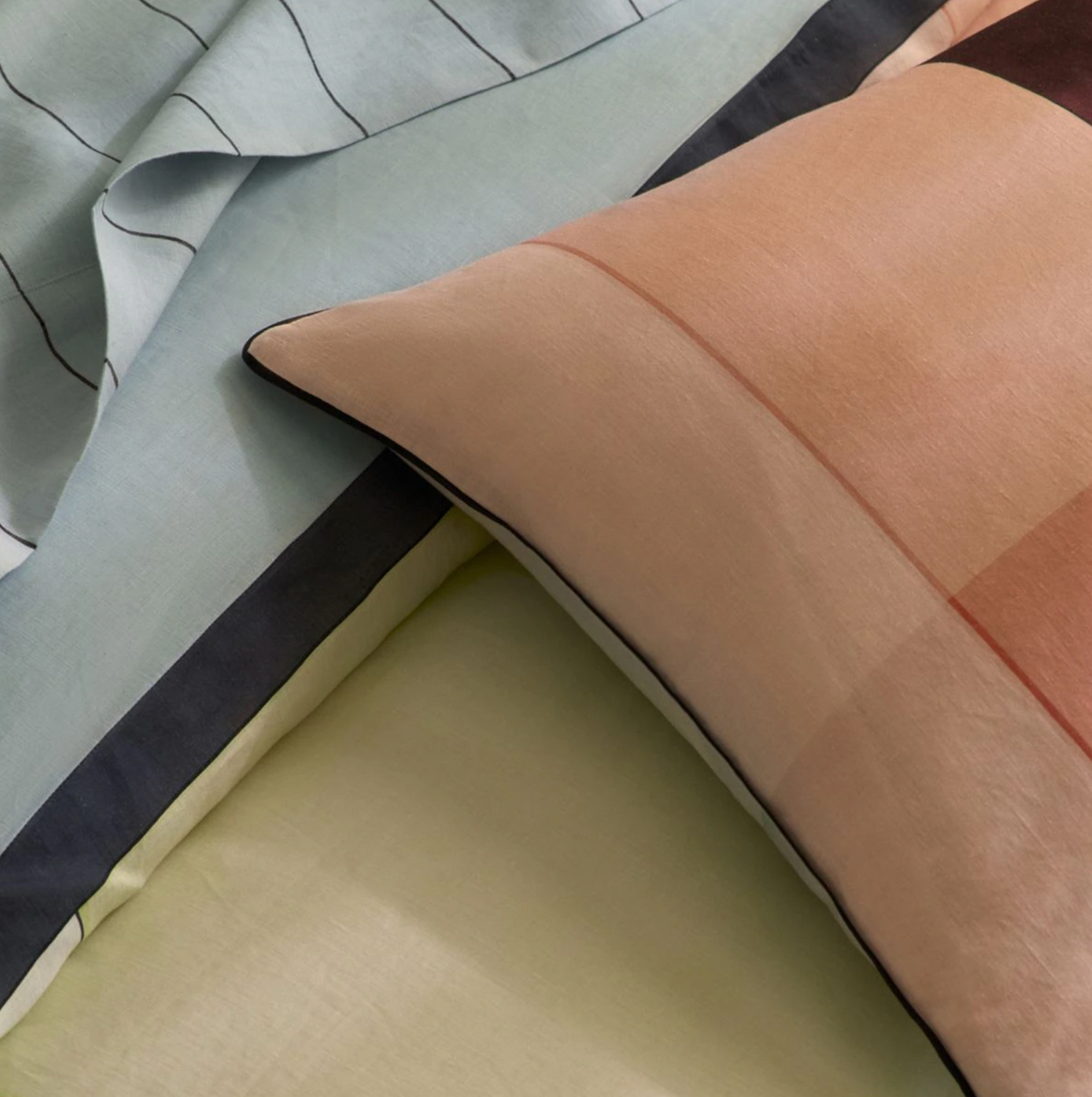 Abbotson Abstract Quilt Cover