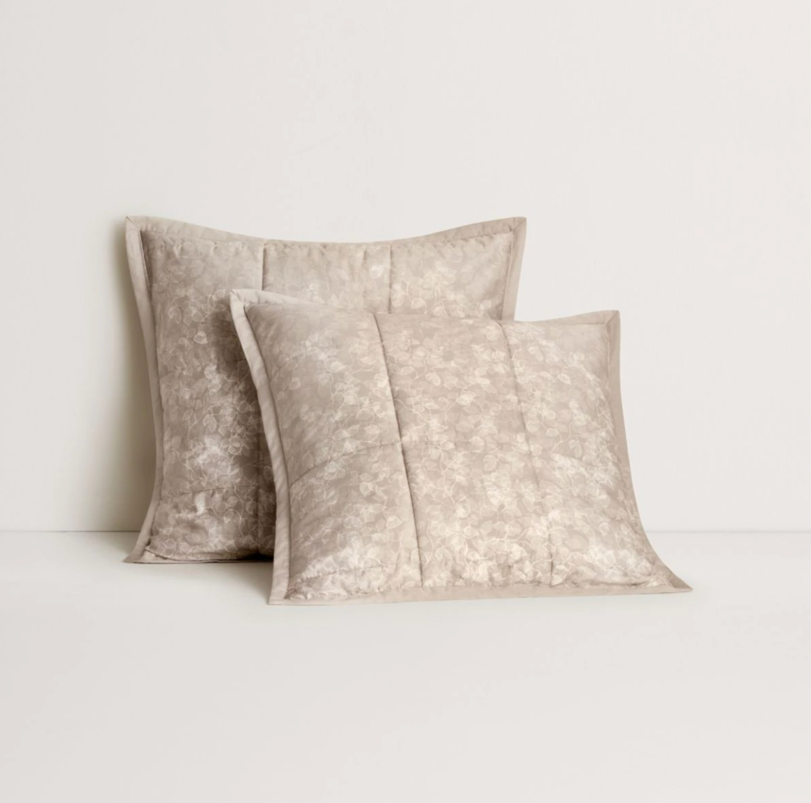 Saunders European Sham