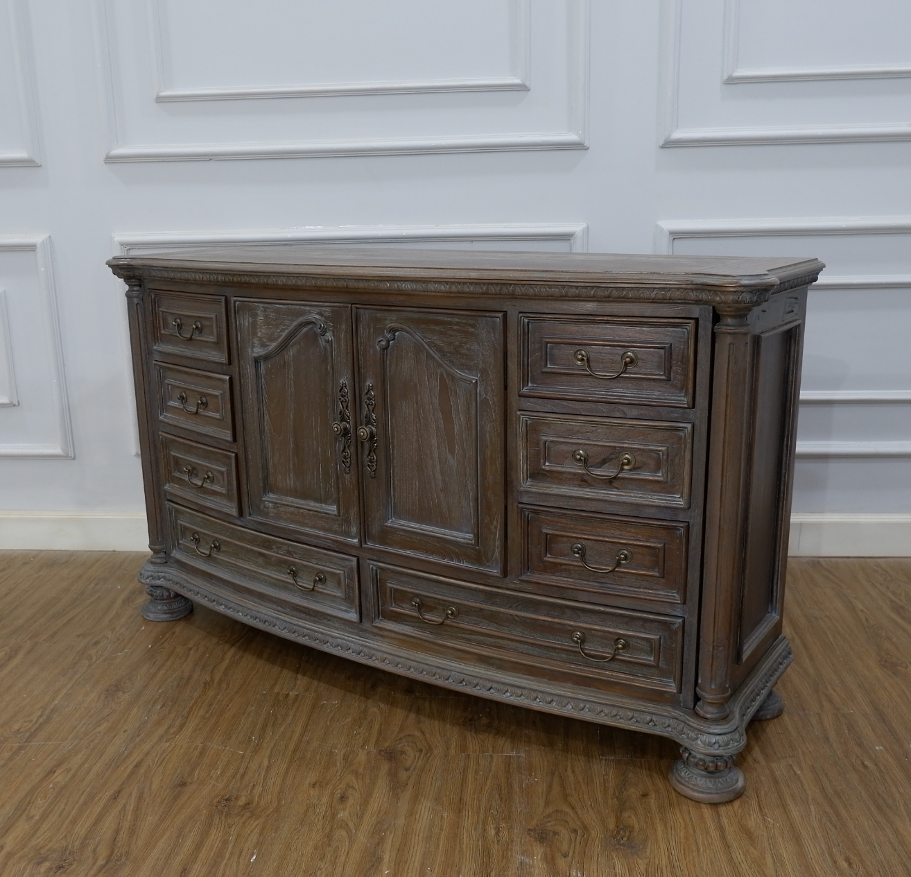 Leo Dressing Table