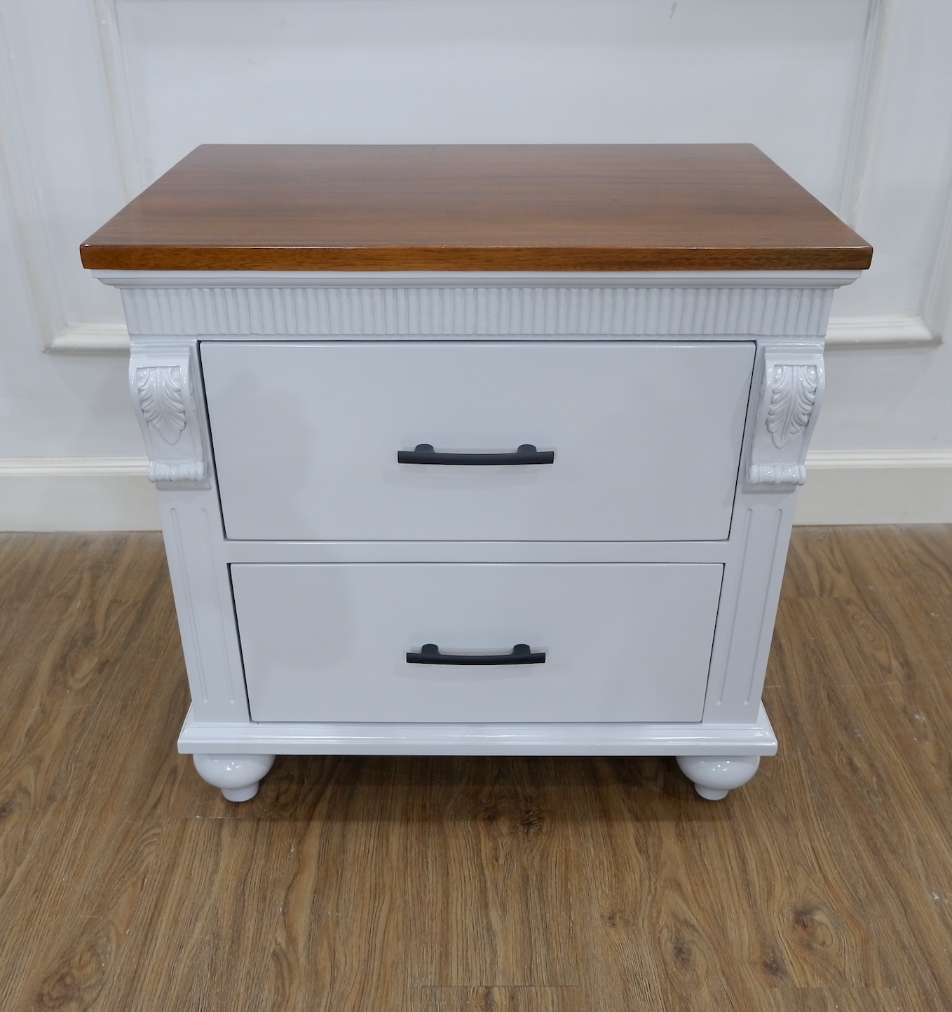 Agathon Bedside Table