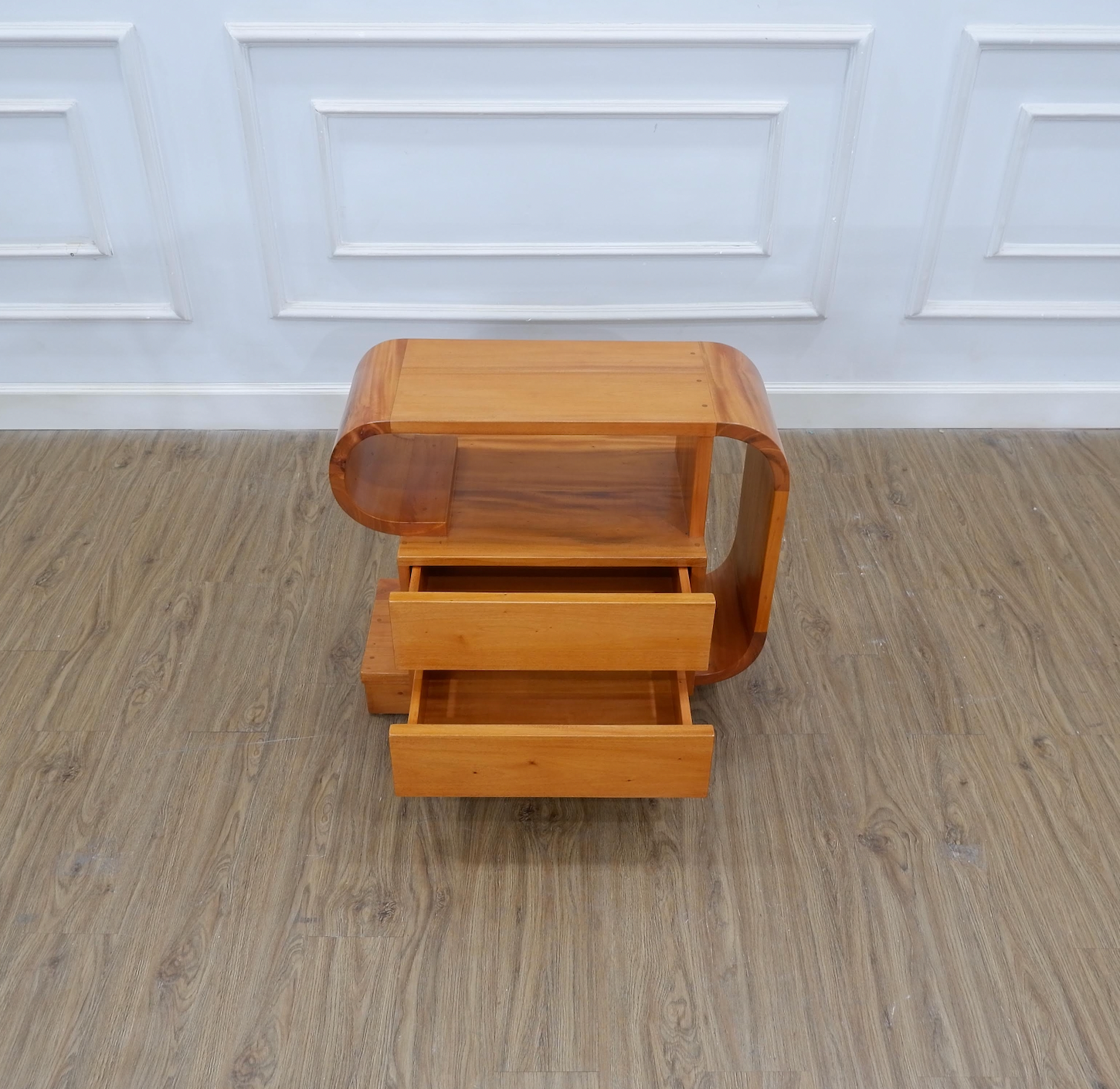 Victoria Bedside Table