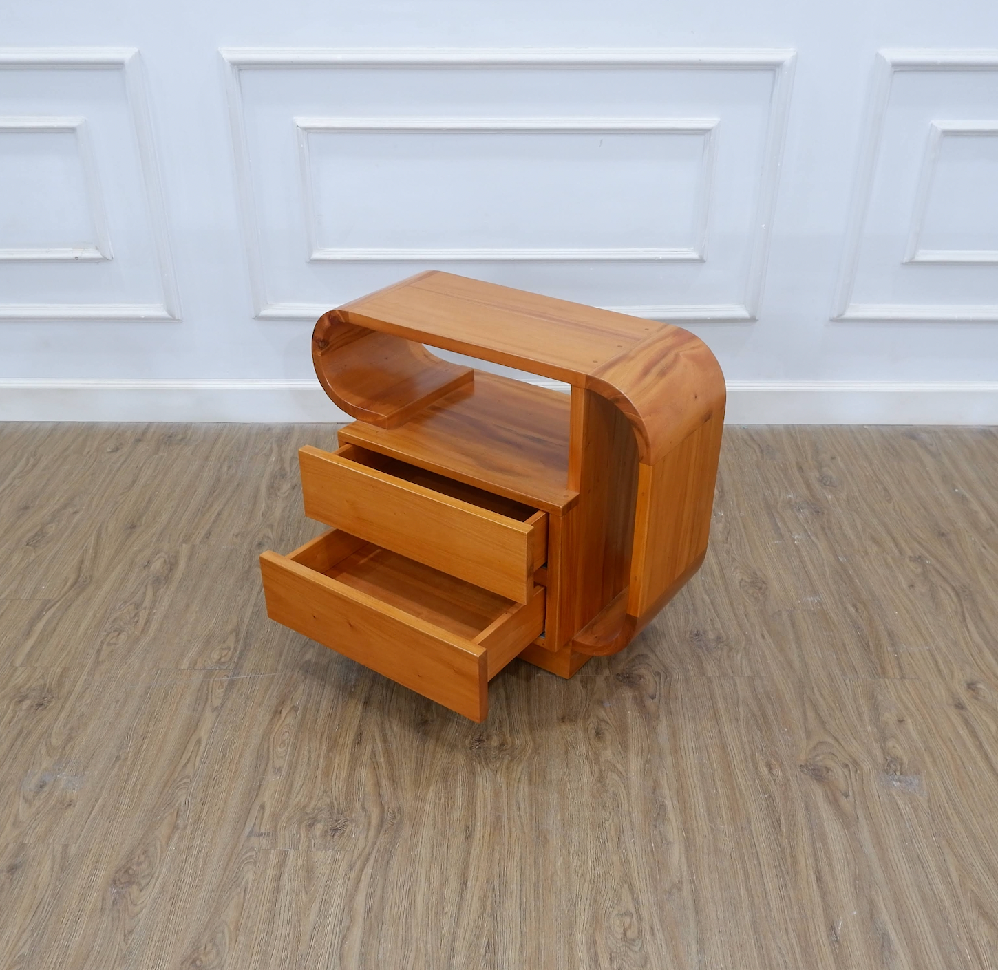 Victoria Bedside Table