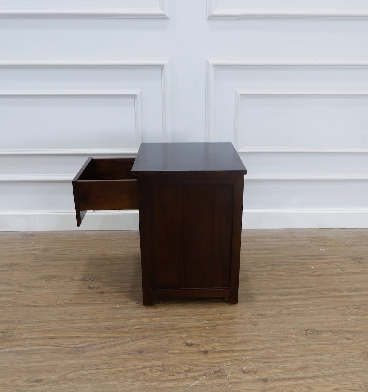 Felipe Bedside Table