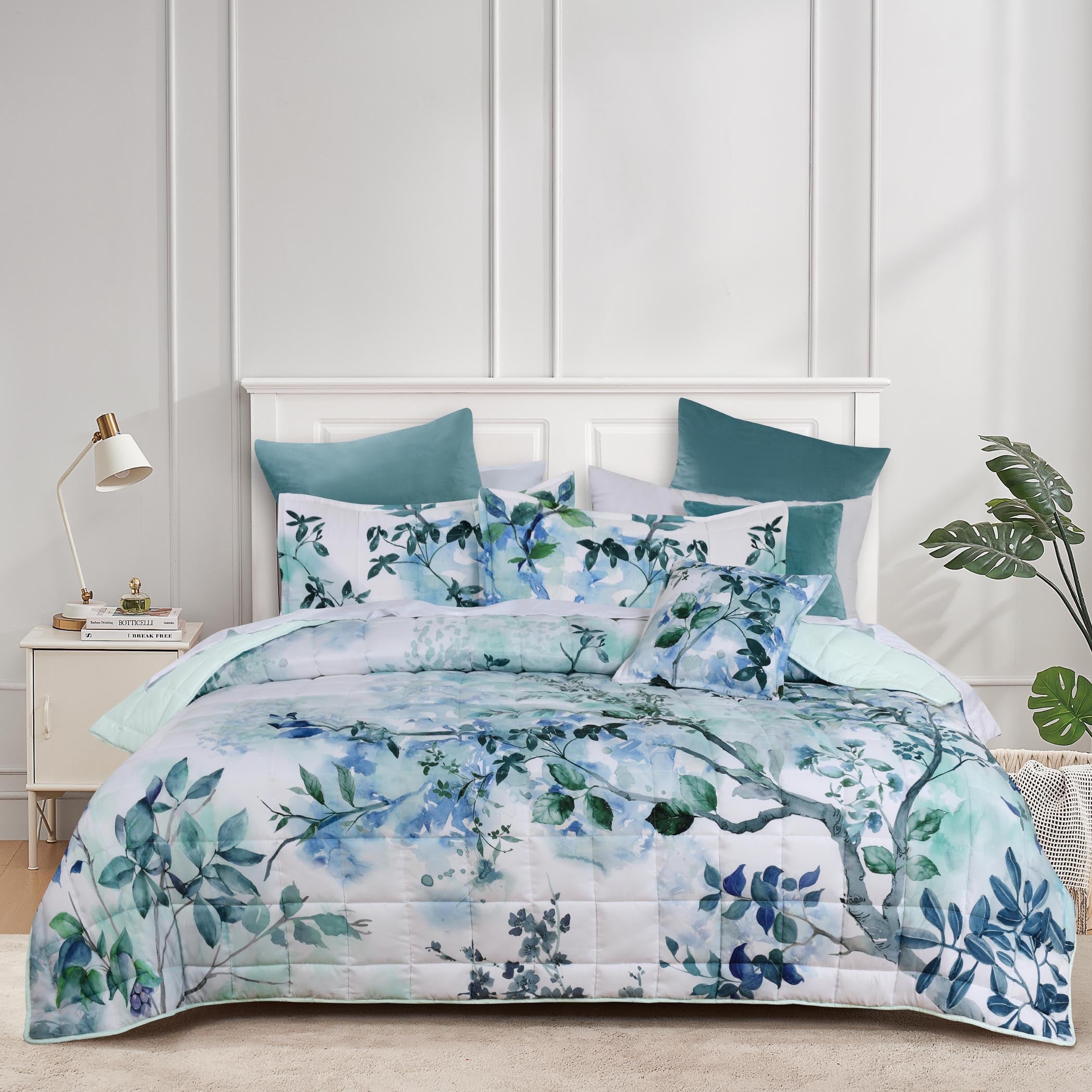 Woodbury Bedspread Set White