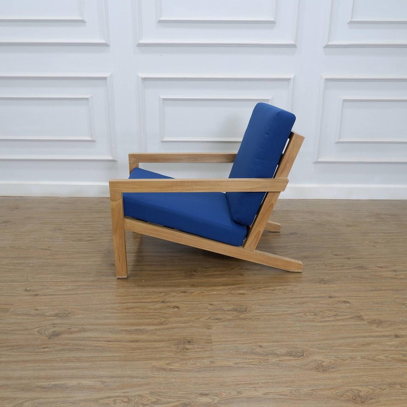 Outdoor Teak Lounge Chair