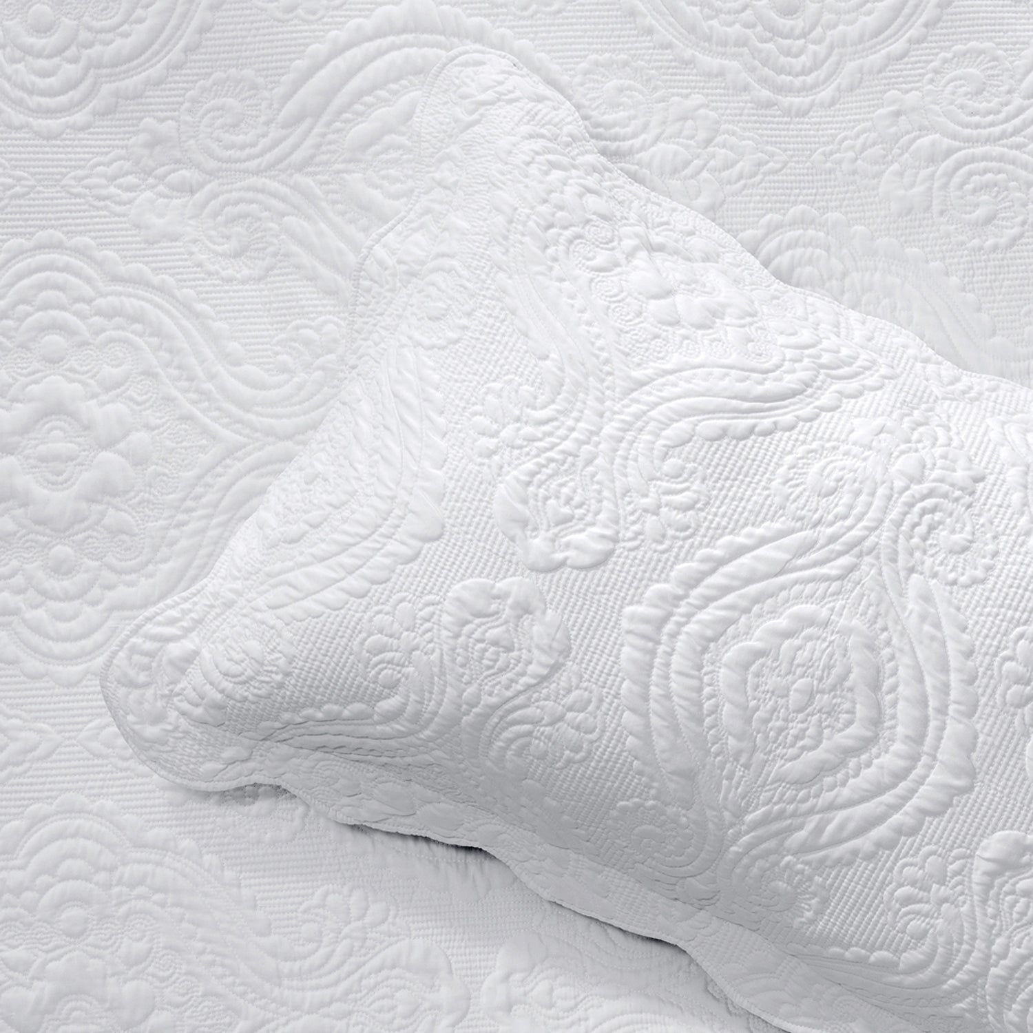 Cordelia Bedspread Set White
