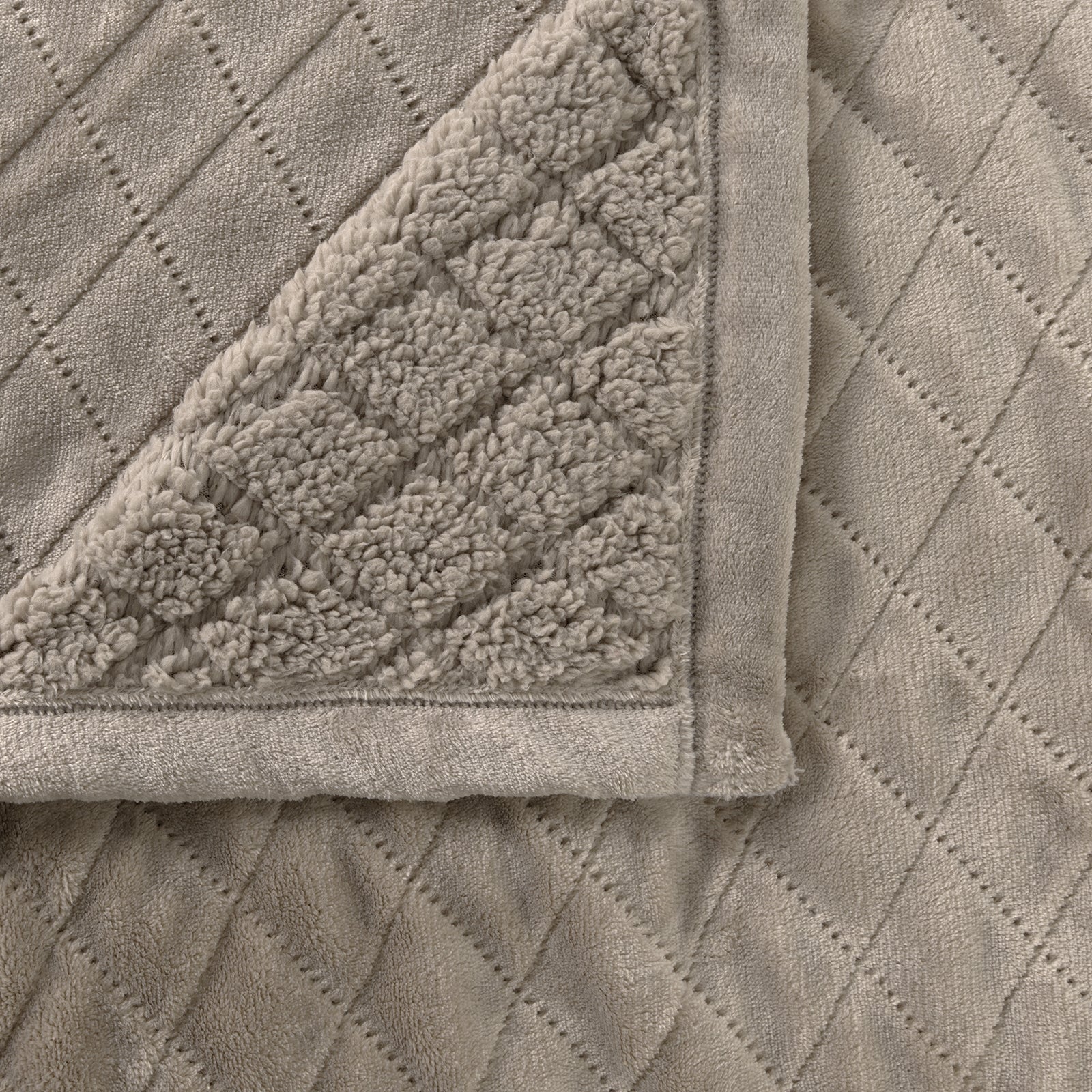 Mansfield Ultra Soft Velvet Blanket